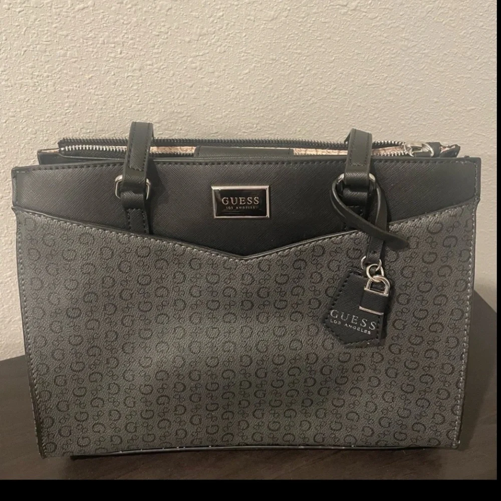 GUESS Elegant Black and Gray Tote - Picture 1 of 5